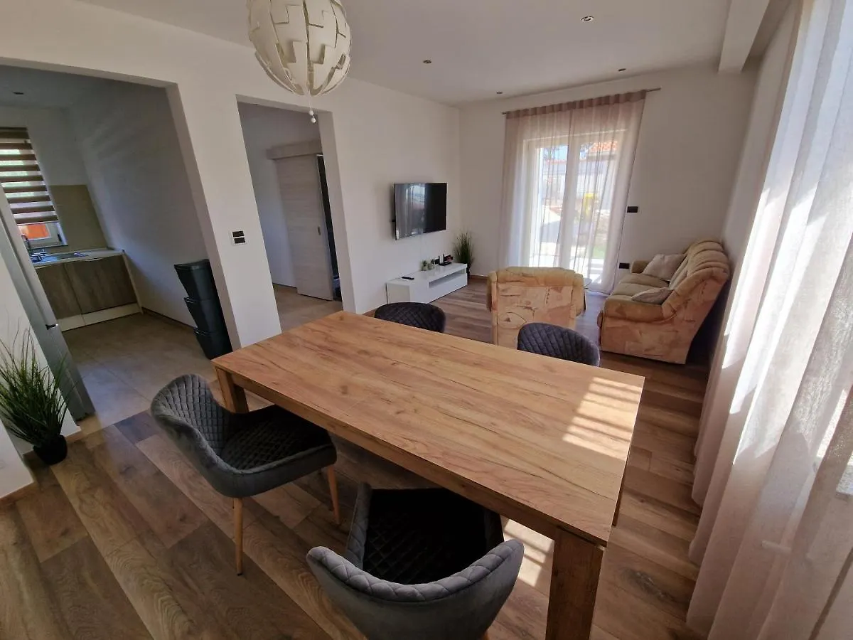 Apartment Valter Medulin