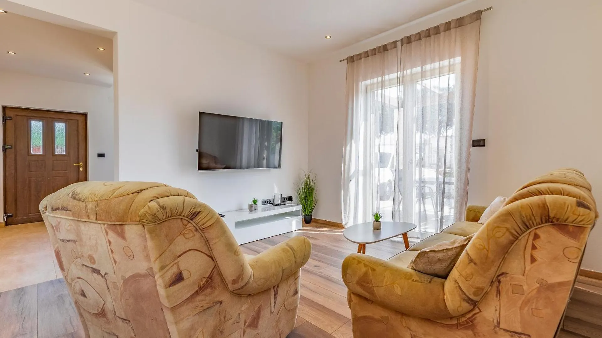 Apartment Valter Medulin
